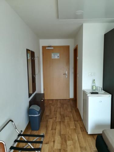Jura Hotel - image 6