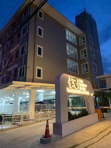 Icare Residence & Hotel in Thonburi