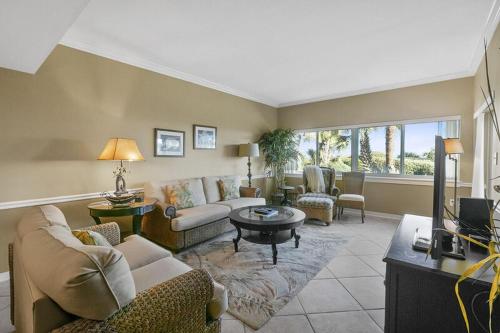 Sunswept by Five Star Properties - image 3