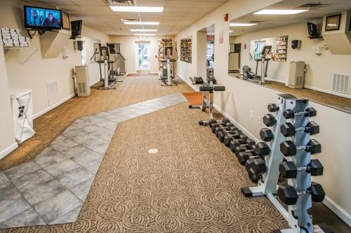 Surreys Grand Crowne Resort - image 9