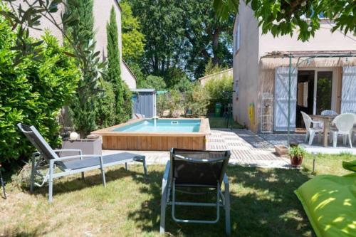 RAVISSANTE MAISON AVEC PISCINE - PROCHE DU CENTRE AVIGNON - WiFI GRATUIT gîte à louer Morières-lès-Avignon