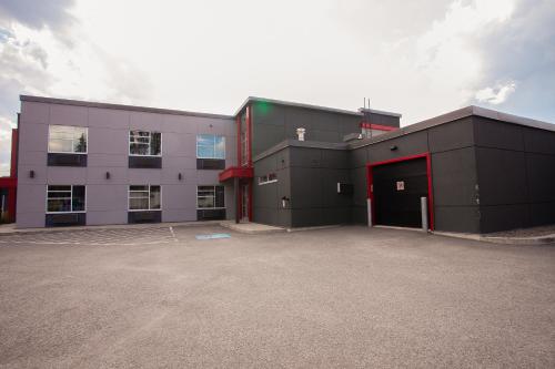 المنظر الخارجي, Motel Newstar Laval in Laval