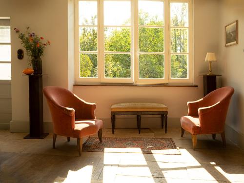 . The Riverhouse, magical house with garden by the river Seine