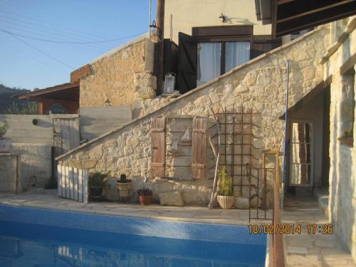 Oinochori - image 10