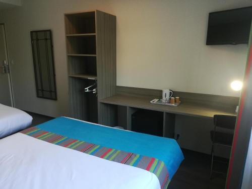 Hotel Le Majestic Canet plage - image 4