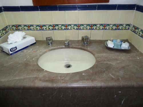 269540855 Hotel Concierge Plaza Colima