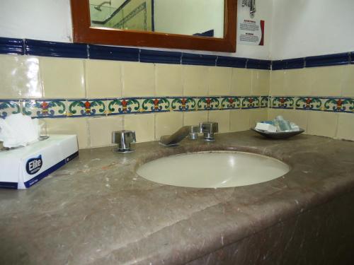 269540858 Hotel Concierge Plaza Colima