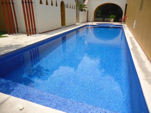 269543395 Hotel Concierge Plaza Colima