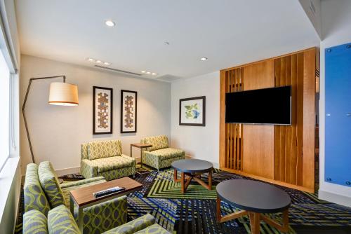 Holiday Inn Express Evansville