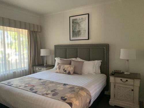 Blazing Stump Motel & Suites - Accommodation - Wodonga