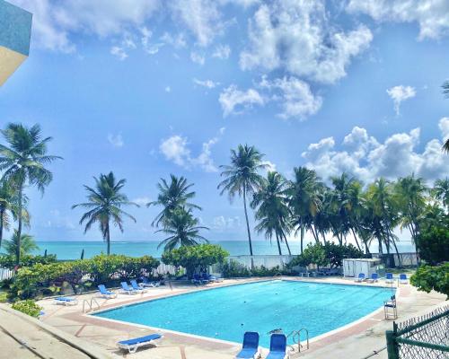 El Sol by the Sea POOLSIDE Cabana Studio Apartment BEACH POOL Parking - image 9