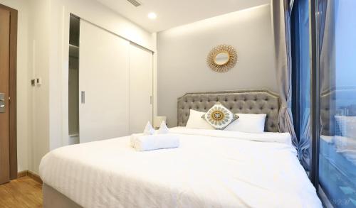 Vinhomes Metropolish Apartment Center Hanoi - image 3