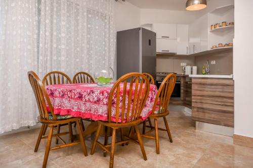 One-Bedroom Apartment with Terrace image 9