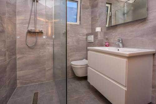 One-Bedroom Apartment with Terrace image 1