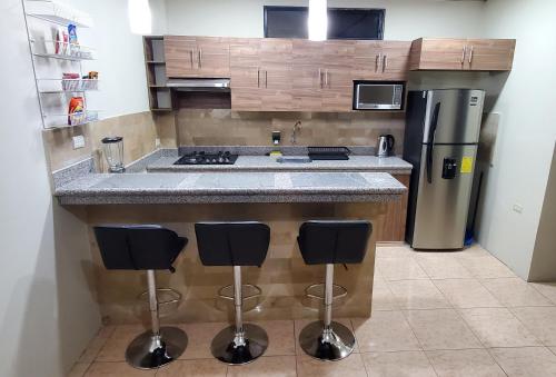 2 bedrooms, 4 beds