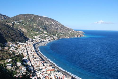 Vulcanoconsult Appartamenti Spiaggia 1
