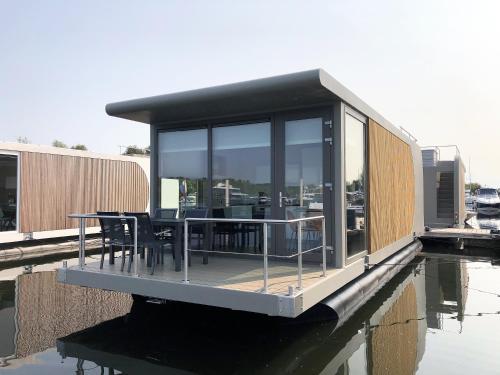 Floating vacationhome Tenerife