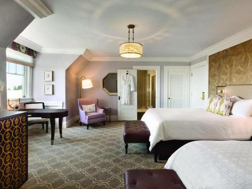 269577487 Claremont Resort & Club