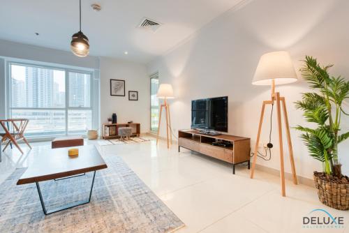One Bedroom Apartment in Al Shera Tower, JLT by Deluxe Holiday Homes
