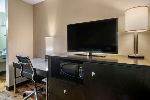Econo Lodge Sebring Room Type - Queen Room - Non-Smoking