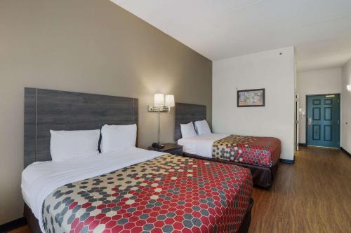 Econo Lodge Inn & Suites - Marianna