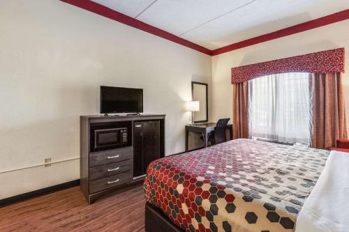 Econo Lodge Inn & Suites - Marianna