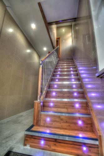 Fountain Hotel - image 3