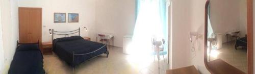 Guestroom, Clorinda - Immobilevante in Ponza Island