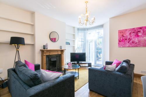 Lovely, Spacious & Inviting 5bed House W/ Parking - Redcliffe House, Nottingham, Nottinghamshire