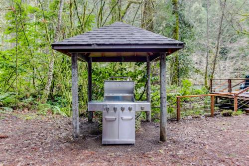 . McKenzie River Cabin