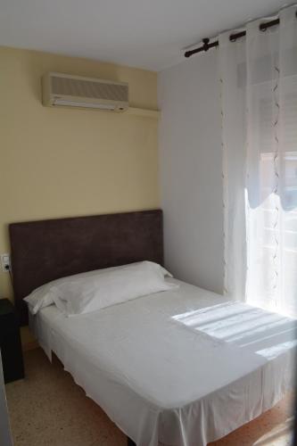 Hotel L'Escala - image 5