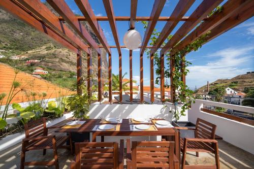  Madeira Surf Camp, Unterkunft in Porto da Cruz