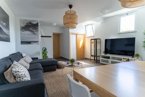 ห้องส่วนกลางสำหรับนั่งเล่น/ดูทีวี, Madeira Surf Camp in มาเดรา ไอซ์แลนด์