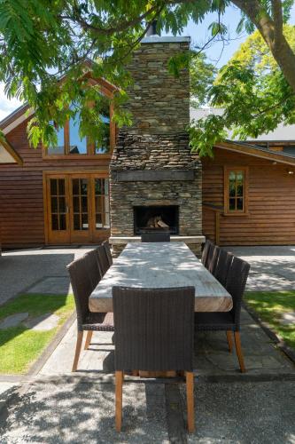 酒店外观, 瓦纳卡宅基地旅馆&别墅 (Wanaka Homestead Lodge & Cottages) in 瓦纳卡