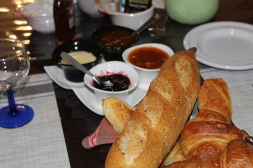 Храна и напитки, COMME UN COQ EN PÂTE (COMME UN COQ EN PATE) in Bourg-le-Comte
