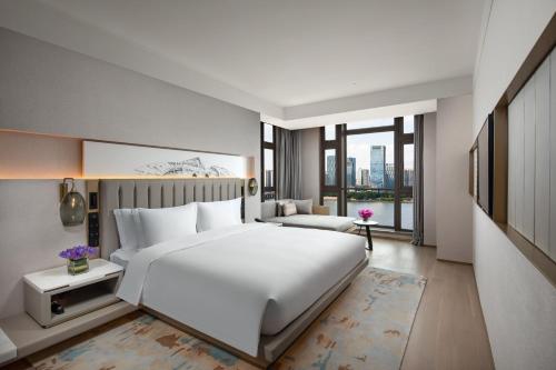 269619736 Crowne Plaza Fuzhou South by IHG