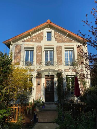 Maison du bonheur - Pension de famille - Villiers-sur-Marne