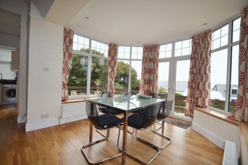Rosemorran Holiday Apartments - main image