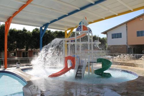 diRoma Fiori com Roupa de Cama Parque Aquatico Academia e Garagem