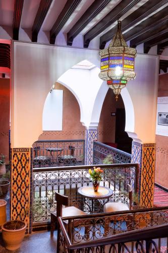 Hotel Azoul Hotel Azoul is a popular choice amongst travelers in Ouarzazate, whether exploring or just passing through. Featuring a complete list of amenities, guests will find their stay at the property a comfor