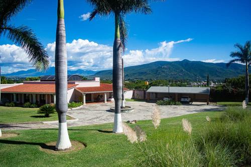 Villa Jacaranda