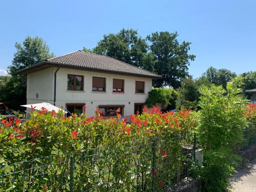 4 bedroom villa in Divonne-les-Bains gîte à louer Golf Divonne les Bains