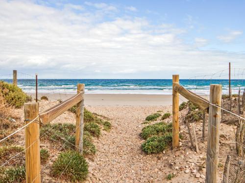 Footprints in the Sand, Silver Sands Beach House, Aldinga Beach (photo 8)