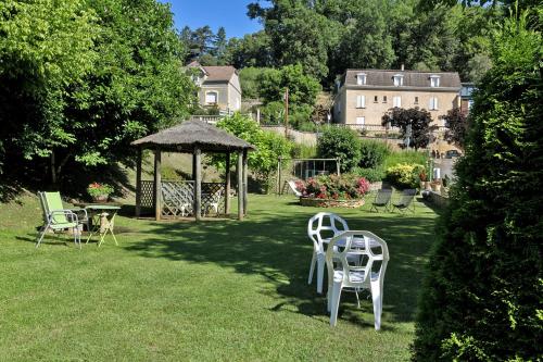 Hôtel Restaurant Plaisance-Piscine couverte et chauffée- Proche Sarlat-