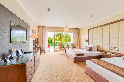 Sea Links Beach Hotel - image 3