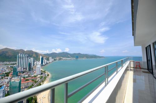 Ocean Sun Apartment Hon Chong Nha Trang 