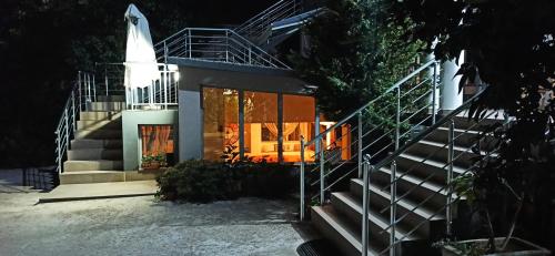 Apartment's Meti - image 5
