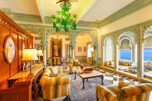 Suite, imperial
