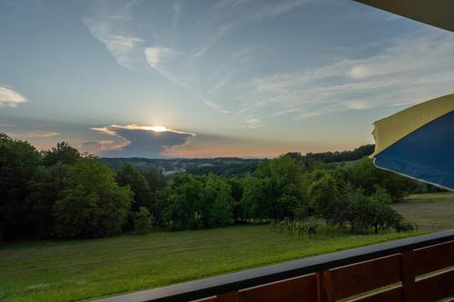Hotel Garni Oasis Loipersdorf - image 3