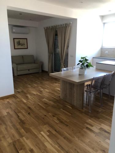 MADD HOUSE BIS - image 10